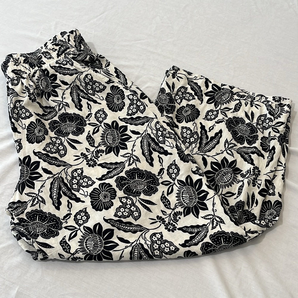 Panama Jack | Floral Linen Pants, Large Black & Cream
